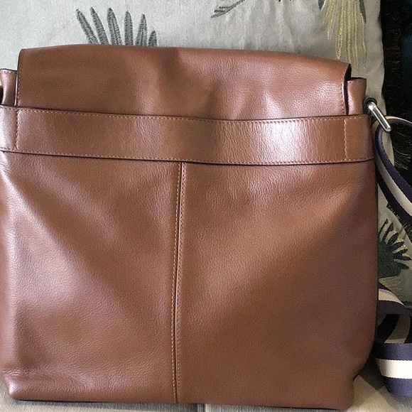 Coach Men's Charles Brown leather messenger crossbody bag with colorblock strap - Picture 9 of 16